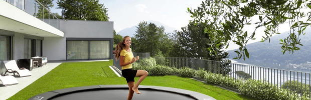 Tirez le meilleur parti de votre trampoline : 10 bons exercices